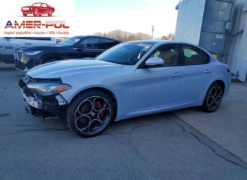 Alfa Romeo Giulia II Sedan Facelifting 2.0 Turbo 280KM 2022 Alfa Romeo Giulia Super 2022 2.0 Benzyna 280KM