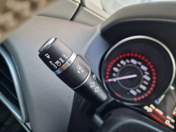 Jaguar XE Sedan 2.0 i4 180KM 2015 Jaguar XE Prestige Automat Xenon Ledy Navi, zdjęcie 33