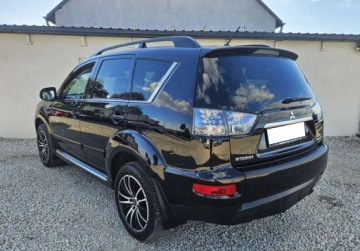 Mitsubishi Outlander II 2.0 MIVEC 147KM 2010 Mitsubishi Outlander Sliczny 2.0 Benzyna BOGATA WERSJA Oryginal ZADBANY 20, zdjęcie 27