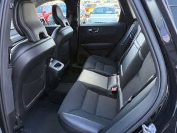 Volvo XC60 II Crossover T4 190KM 2019 Volvo XC 60 2.0 T4 Momentum Pro. 190KM, Automat, Salon PL, F-V 23 2.0, zdjęcie 10