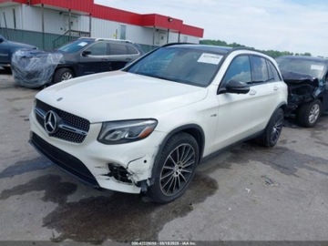 Mercedes GLC C253 2018 Mercedes-Benz GLC 43 AMG 4Matic 2018 3.0l 3.0 Benzyna 362KM, zdjęcie 2