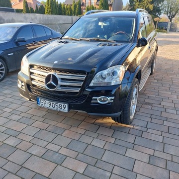 Mercedes Klasa GL X164 Off-roader 550 4MATIC 388KM 2008