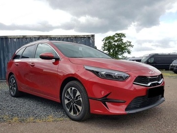 Kia Ceed III Kombi Facelifting 1.5 T-GDI 140KM 2025 KIA Cee&#039;d 1.5 T-GDI DCT Combi 140KM 2025, zdjęcie 1