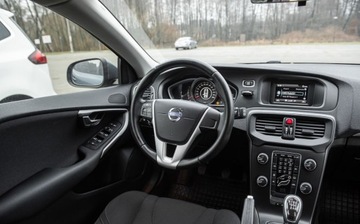 Volvo V40 II Cross Country D2 115KM 2013 Volvo V40 1.6 D2 115KM Alu Pdc Hak Full Serwis Gwarancjia 1.6 Diesel, zdjęcie 23