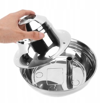 Фонтан для кошек из нержавеющей стали объемом 2 л.