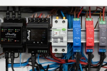 Shelly LAN Switch 5-портовый переключатель LAN для DIN-рейки RJ45