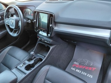 Volvo XC40 Crossover 2.0 T5 247KM 2019 Volvo XC 40 Full Opcja Kamera 360 4x4 Full LED Harman Kardon 2.0 Benzyna, zdjęcie 14