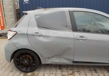 Toyota Yaris III Hatchback 5d Facelifting 2017 1.5 Hybrid 100KM 2019 Toyota Yaris GR-Sport Okazja 1.5 Hybryda 100KM, zdjęcie 16