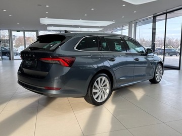 Skoda Octavia III Kombi Facelifting 2.0 TDI 150KM 2020 Skoda Octavia Style / HUD / Ambiente / Kamera cofa, zdjęcie 3