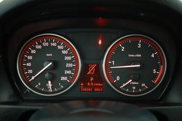 BMW X1 E84 Crossover Facelifting sDrive 18d 143KM 2013 BMW X1 sDrive18d, Automat, Skóra, Navi, Klima, zdjęcie 7