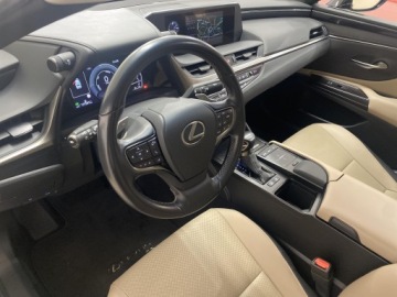 Lexus ES VII (XV70) Sedan 300h 218KM 2019 Lexus ES 300h Elegance Lexus ES 300h Elegance, 2.5, zdjęcie 2