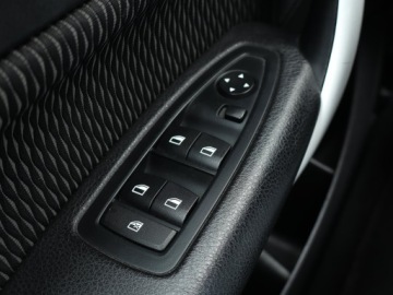 BMW Seria 1 F20-F21 Hatchback 5d 116i 136KM 2013 BMW 1 116i, Automat, Klima, Tempomat, Parktronic, zdjęcie 18