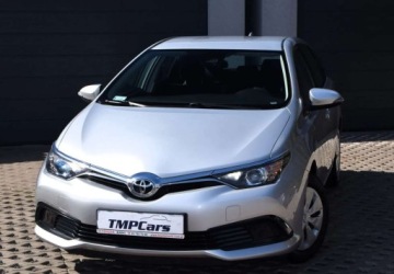 Toyota Auris II Hatchback 5d Facelifting 1.6 Valvematic 132KM 2017 Toyota Auris Polski salon 1.6 benzyna 132 KM Klimatyzacja Hatchback 1.6, zdjęcie 13
