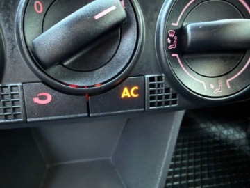 Volkswagen Polo V Hatchback 5d 1.2 70KM 2009 Volkswagen Polo 1WŁ 2009r ORYGINAŁ LAKIER! United KLIMA 1.2 Prosta Benzyna!, zdjęcie 11