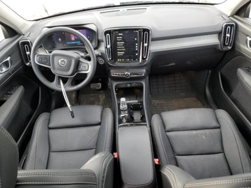 Volvo XC40 2025 Volvo XC 40 Plus 2025 2.0l 2.0 Benzyna 247KM, zdjęcie 8