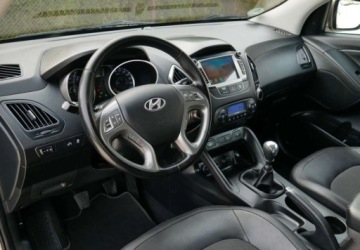 Hyundai ix35 SUV Facelifting 1.6 GDI 135KM 2015 Hyundai ix35 Hyundai ix35 1.6 GDI Premium 2WD 1.6 Benzyna 135KM, zdjęcie 20