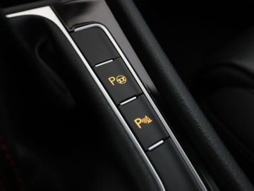 Volkswagen Golf VII GTI 3d Facelifting 2.0 TSI 245KM 2019 Volkswagen Golf full LED skóra el. sterowane, zdjęcie 31