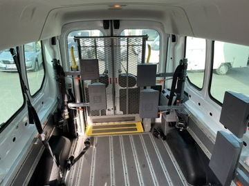 Ford Transit VII 2.2 TDCi 100KM 2016 Ford Transit Niepełnosprawnych inwalida, zdjęcie 16