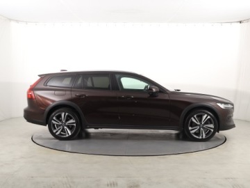 Volvo V60 II  2021 Volvo V60 Cross Country B5 2.0 AWD, Salon Polska, zdjęcie 5