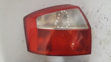 AUDI A4 B6 SEDAN LAMPA LEWY TYŁ TYLNA LEWA 8E0945095C