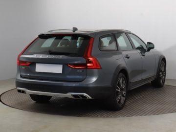 Volvo V90 II Kombi 2.0 D5 235KM 2017 Volvo V90 Cross Country D5 2.0 AWD, 231 KM, 4X4, zdjęcie 4