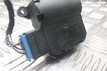 MOTOREK KRYT KOLEKTORU AUDI A4 CABRIO (8H7, B6 8HE, B7) 0132801306
