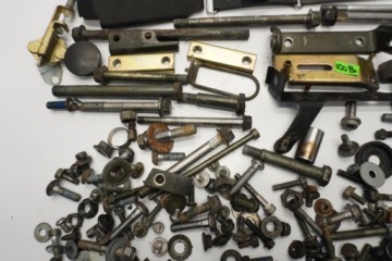 YAMAHA FZS FAZER 600 02-03 БОЛТЫ ВИНТЫ