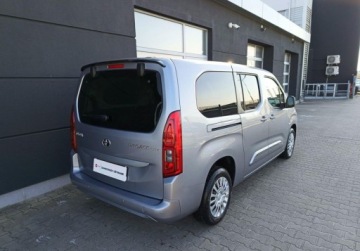 Toyota 2022 Toyota Proace City Verso 1.2 130KM Automat Business Line 7 osobowy 1.2, zdjęcie 5
