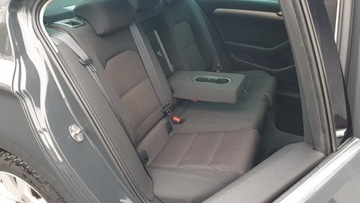 Volkswagen Passat B8 Limousine 2.0 TDI BlueMotion Technology 150KM 2018 Volkswagen Passat VW Passat 2.0 TDI Comfortline Business - Salon PL 2.0, zdjęcie 19