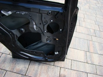 BMW X1 F48 задняя левая дверь