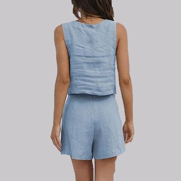 Повседневные приталенные льняные шорты-двойки с укороченным топом для лета.