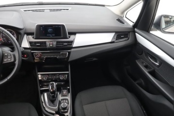 BMW Seria 2 G42-U06 Gran Coupe 1.5 216d 116KM 2022 BMW 2 Gran Tourer 216d Gran Tourer, Salon Polska, zdjęcie 7