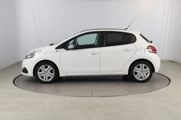 Peugeot 208 I Hatchback 5d Facelifting 1.2 PureTech 82KM 2016 Peugeot 208 1.2 PureTech, Navi, Klima, Tempomat, zdjęcie 2
