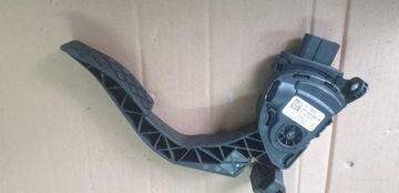 POTENCJOMETR GAZU AUDI A6 A7 A8 4H1723523
