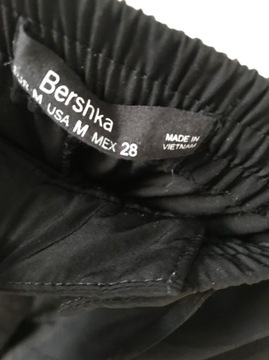 BERSHKA spodnie czarne baggy cargo szerokie M