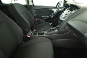 Ford Focus III Kombi Facelifting 1.5 TDCi 95KM 2016 Ford Focus 1.5 TDCi, Salon Polska, Serwis ASO, zdjęcie 6