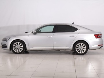 Skoda Superb III Liftback Facelifting 1.5 TSI 150KM 2020 Skoda Superb 1.5 TSI, Salon Polska, Klima, zdjęcie 2