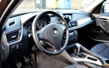 BMW X1 E84 Crossover sDrive18d 143KM 2011 BMW X1 Zadbana 2.0 Diesel 143KM, zdjęcie 8