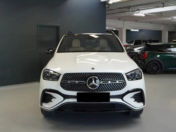Mercedes GLE V167 SUV Facelifting 3.0 450d 367KM 2025 MERCEDES-BENZ GLE 450 d 4-Matic AMG Line 3.0 (367KM) 2025, zdjęcie 1