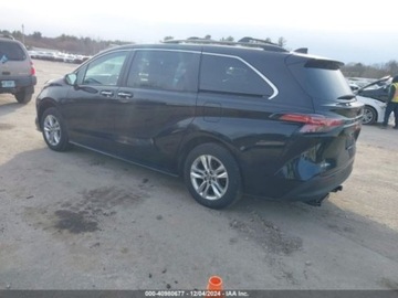 Toyota Sienna III 2022 Toyota Sienna Xle Woodland Edition, 2022r., 4x4, 2.5L 2.5 Benzyna 189KM, zdjęcie 3