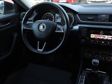 Skoda Superb III Liftback 1.4 TSI 150KM 2016 Skoda Superb 1.4 TSI, Salon Polska, Xenon, zdjęcie 6