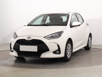 Toyota Yaris IV Hatchback 1.5 Dynamic Force 125KM 2021 Toyota Yaris 1.5 VVT-i, Salon Polska, zdjęcie 1