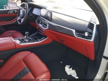 BMW X5 G05 M SUV 4.4 M 600KM 2022 BMW X5 2022 BMW X5 M Sports Activity Vehicle 4.4 Benzyna 600KM, zdjęcie 4