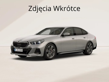 BMW Seria 5 G90-91 Touring 2.0 520d 197KM 2025 BMW 520 BMW 520d xDrive M Pro Iconic Glow Harmann/