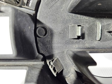 MASKA MŘÍŽKA PŘEDNÍ VOLVO S60 V60 FACELIFT R-DESIGN 31425883 ORIG.