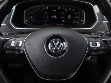 Volkswagen Tiguan II SUV 1.5 TSI EVO 150KM 2018 VW Tiguan 1.5 TSI, Navi, Klima, Klimatronic, zdjęcie 18