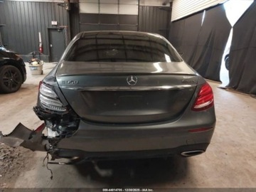 Mercedes Klasa E W213 2020 Mercedes-Benz Klasa E 2020 MERCEDES-BENZ E 350 4MATIC 2.0 Benzyna 255KM, zdjęcie 14