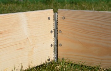 Поднятая ЗЕЛЕНАЯ ГРУППОВАЯ КРОВАТЬ + сетка от кротов