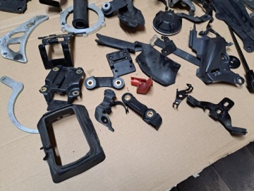 НАБОР НЕБОЛЬШИХ ДЕТАЛЕЙ TRIUMPH SPEED TRIPLE 1050 RS 18-20R