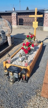 Могильное покрытие/могильный ящик, временный памятник